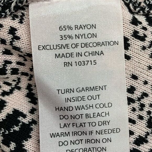 Nanette Lepore Knit Classy Snakeskin Shift Sweater Dress size L - Picture 7 of 9